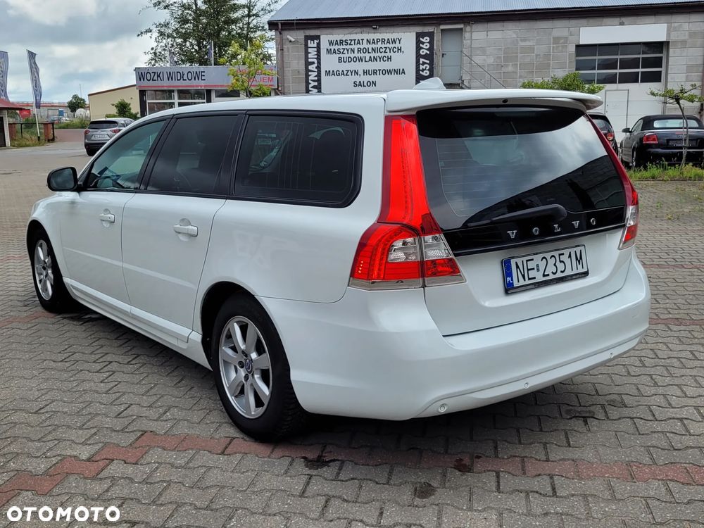 Volvo V70 D3 Momentum - 17