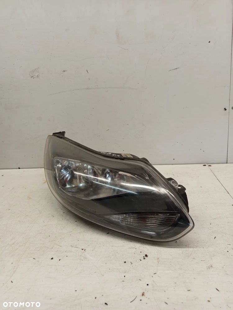 + LAMPA PRZOD PRZEDNIA PRAWA FORD FOCUS MK3 - 4