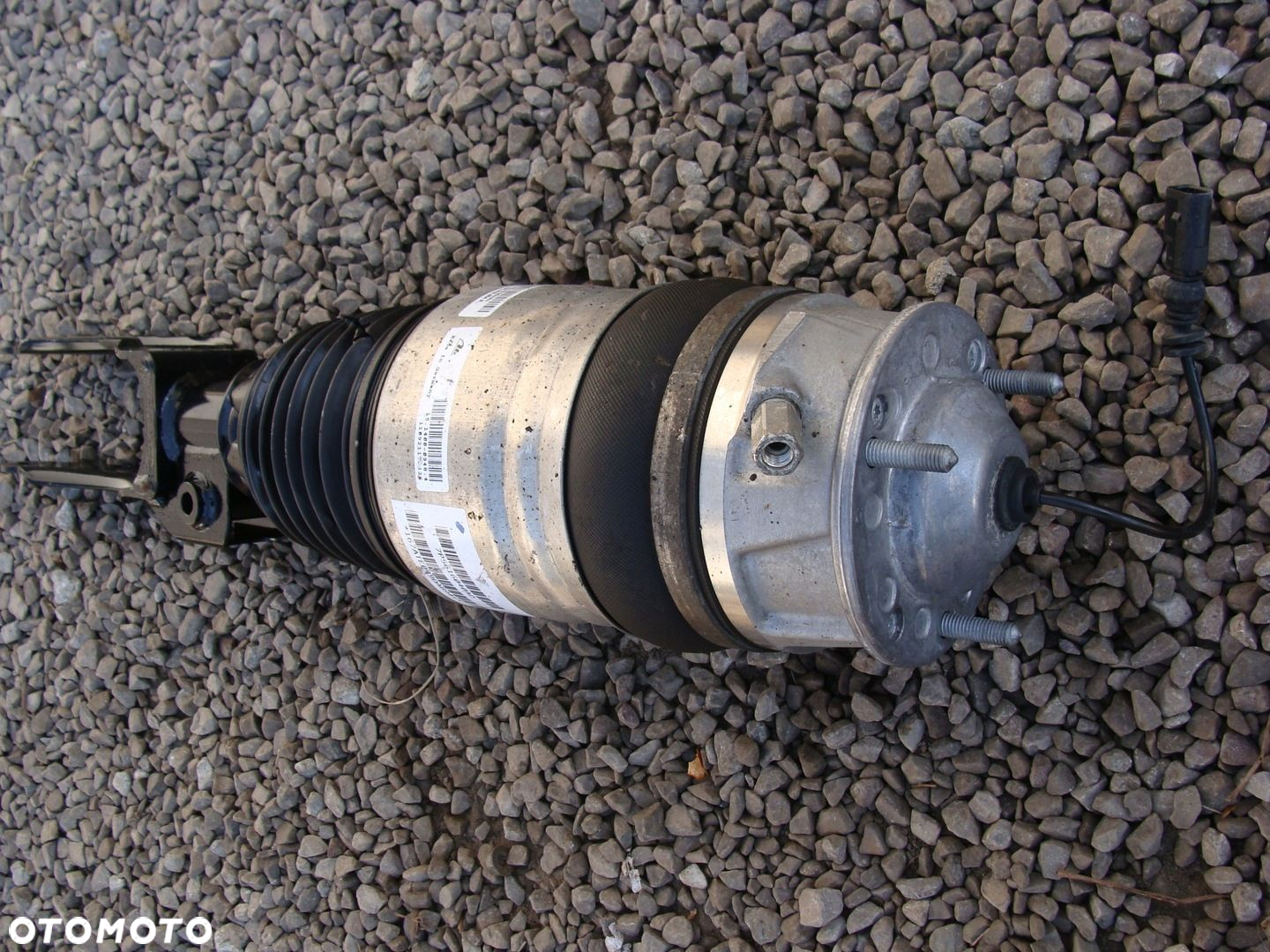 AMORTYZATOR MIECH PNEUMATYCZNY PRZÓD LEWY PORSCHE CAYENNE 7P5616404R - 2