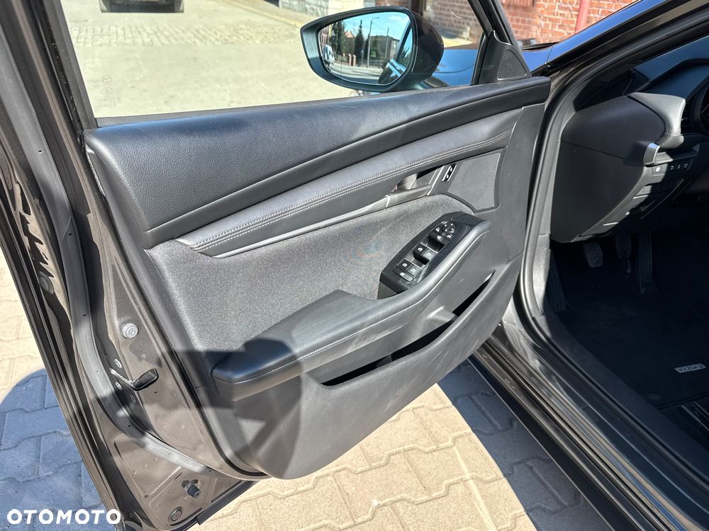 Mazda 3 SKYACTIV-X 2.0 M-Hybrid - 21