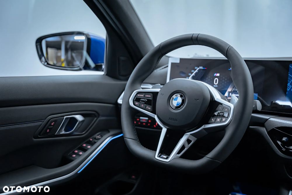 BMW Seria 3 320i M Sport - 27