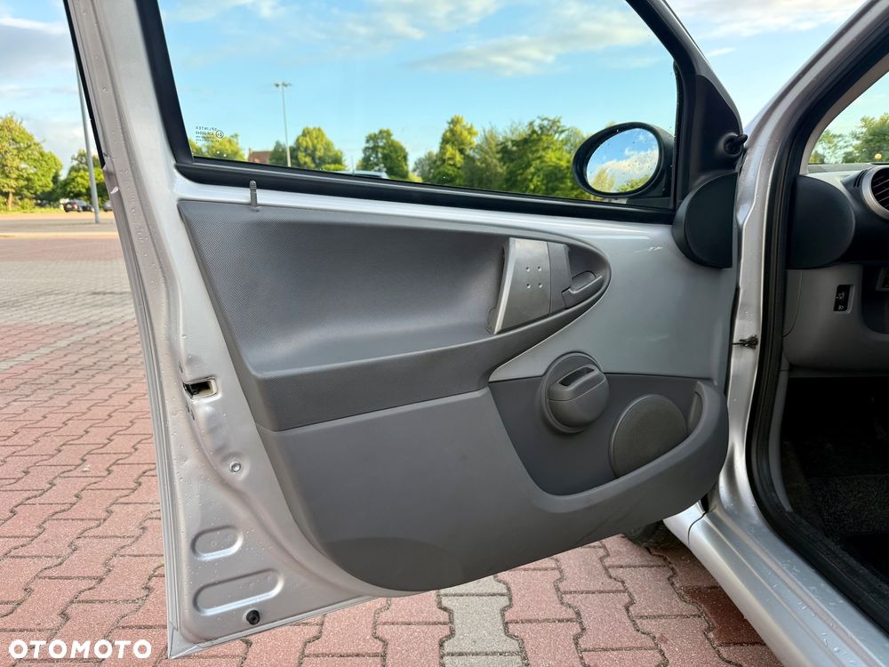 Toyota Aygo 1.0 VVT-i Luna MM A/C - 28