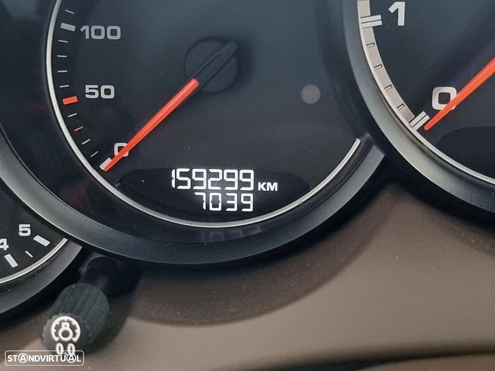 Porsche Cayenne Turbo - 8