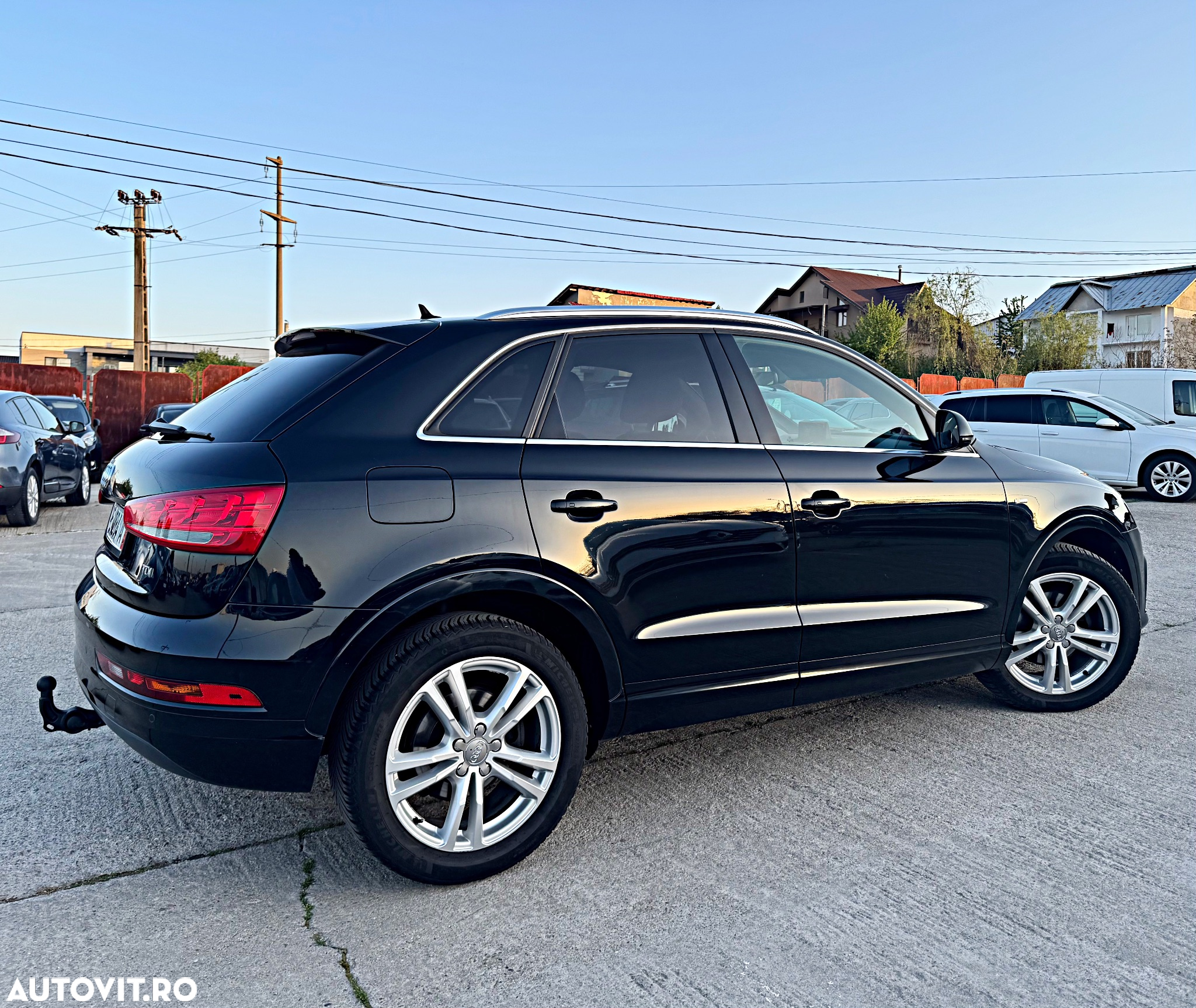 Audi Q3 2.0 35 TDI S tronic - 3