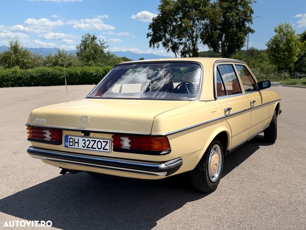 Mercedes-Benz W123 - 17