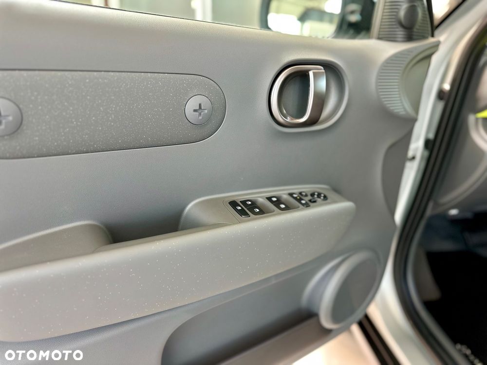 Hyundai Inster 49kWh Cross Smart - 15