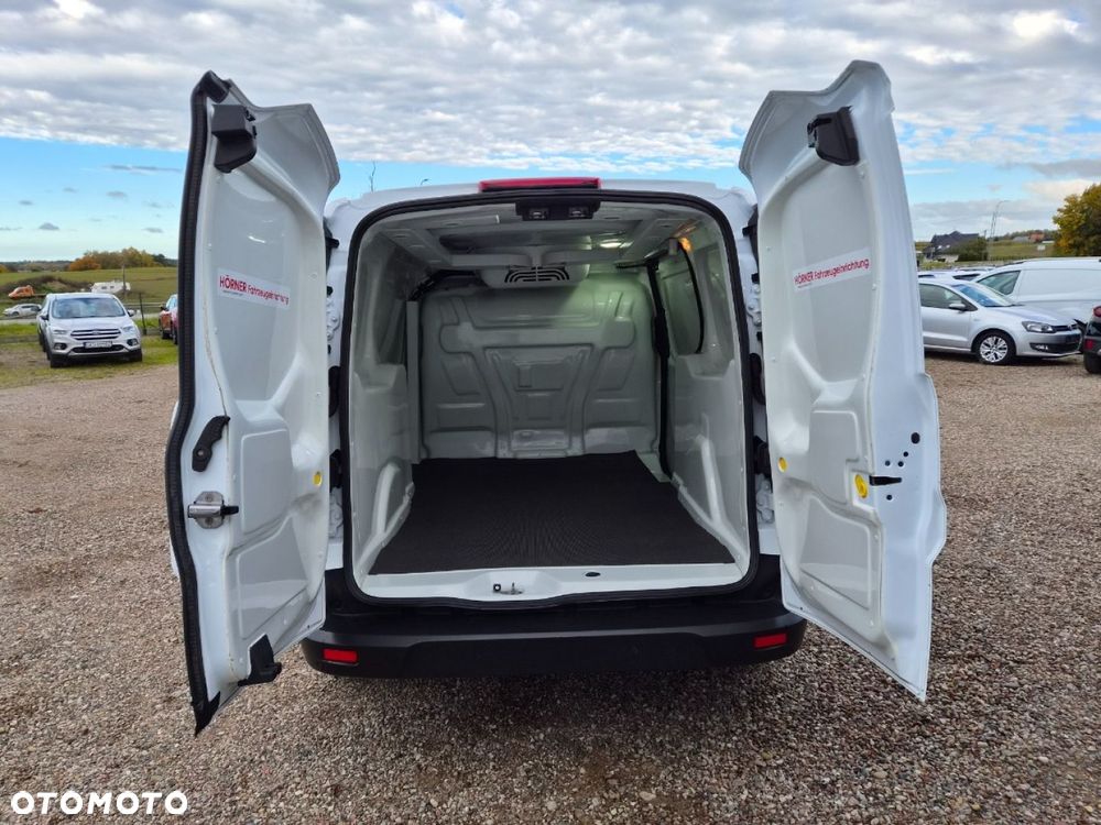 Ford Transit Connect - 23