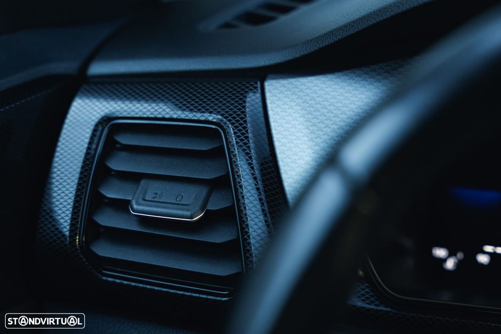 VW T-Cross 1.0 TSI Urban DSG - 59