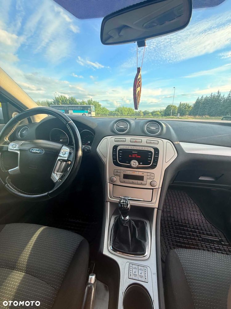 Ford Mondeo 2.0 TDCi Titanium - 17