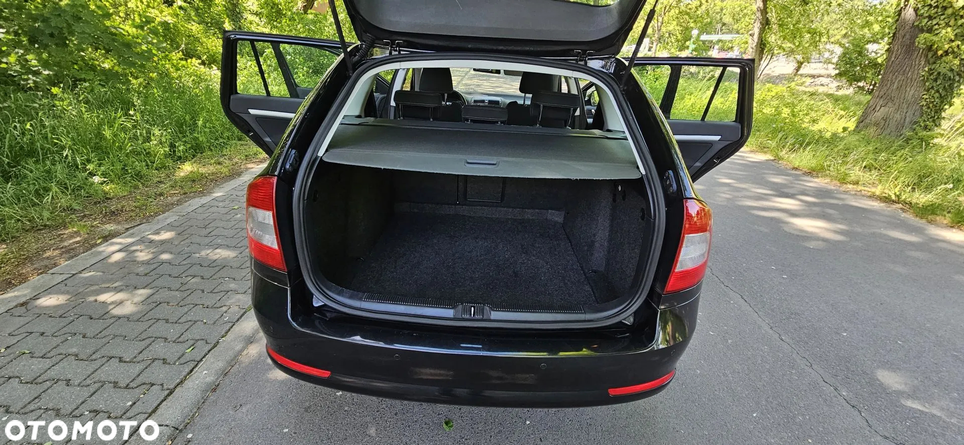 Skoda Octavia 1.8 TSI Ambiente DSG - 12