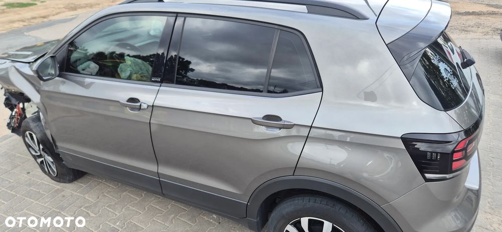 Volkswagen T-Cross 1.0 TSI - 11