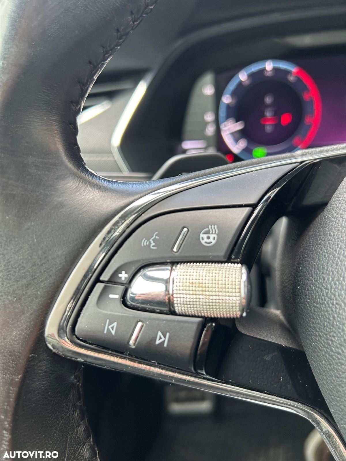 Skoda Octavia 2.0 TDI DSG Style - 25