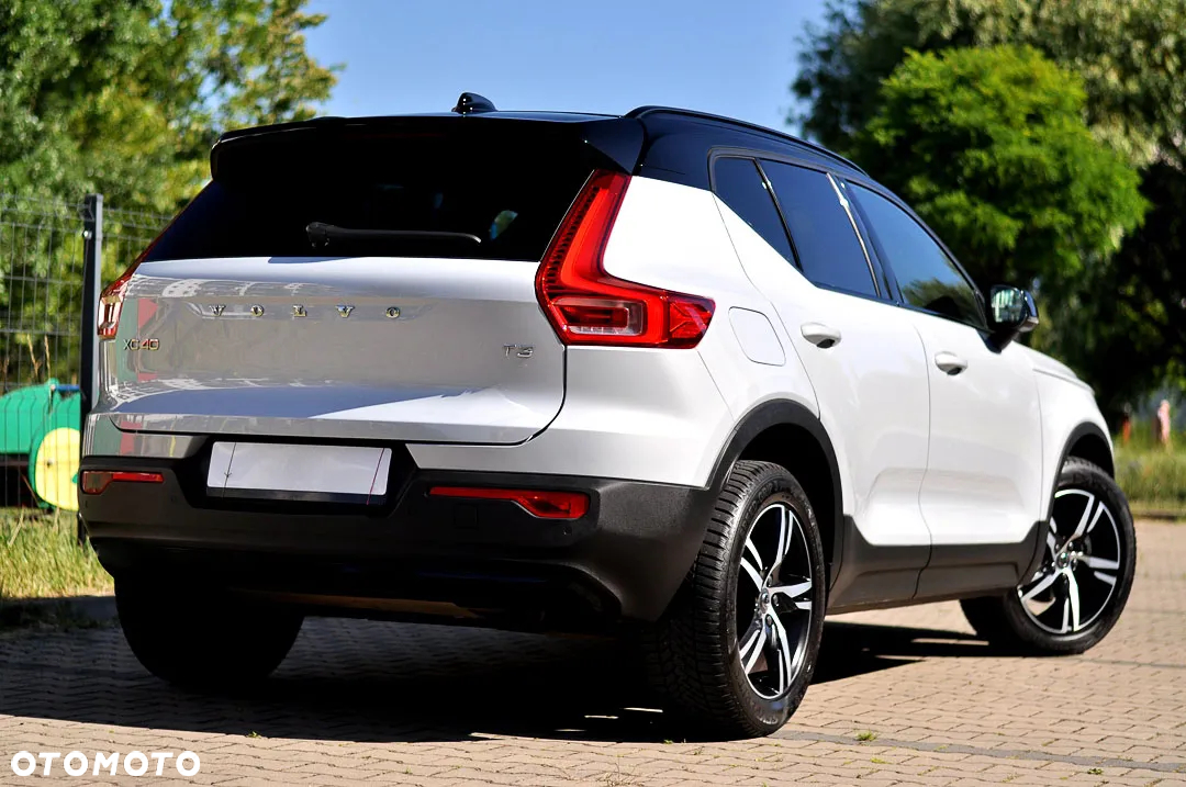 Volvo XC 40 T3 R-Design - 11