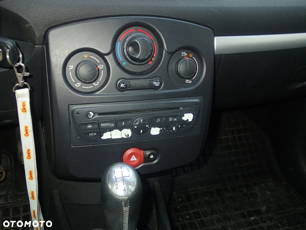 Renault Clio - 10
