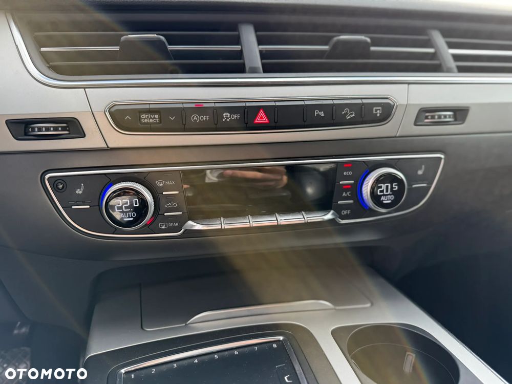Audi Q7 - 16