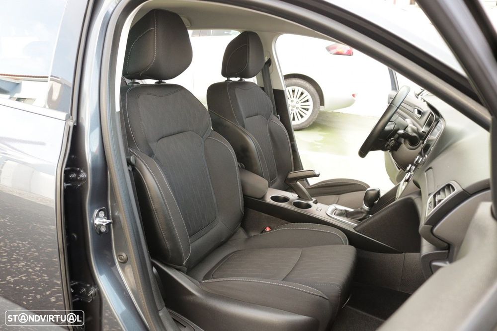 Renault Mégane Sport Tourer 1.5 Blue dCi Limited EDC - 21