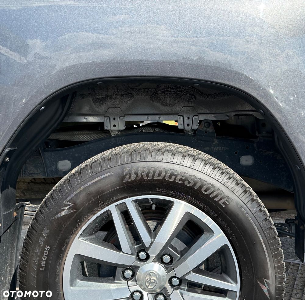 Toyota Hilux 2.4 D-4D Double Cab SR 4x4 - 18