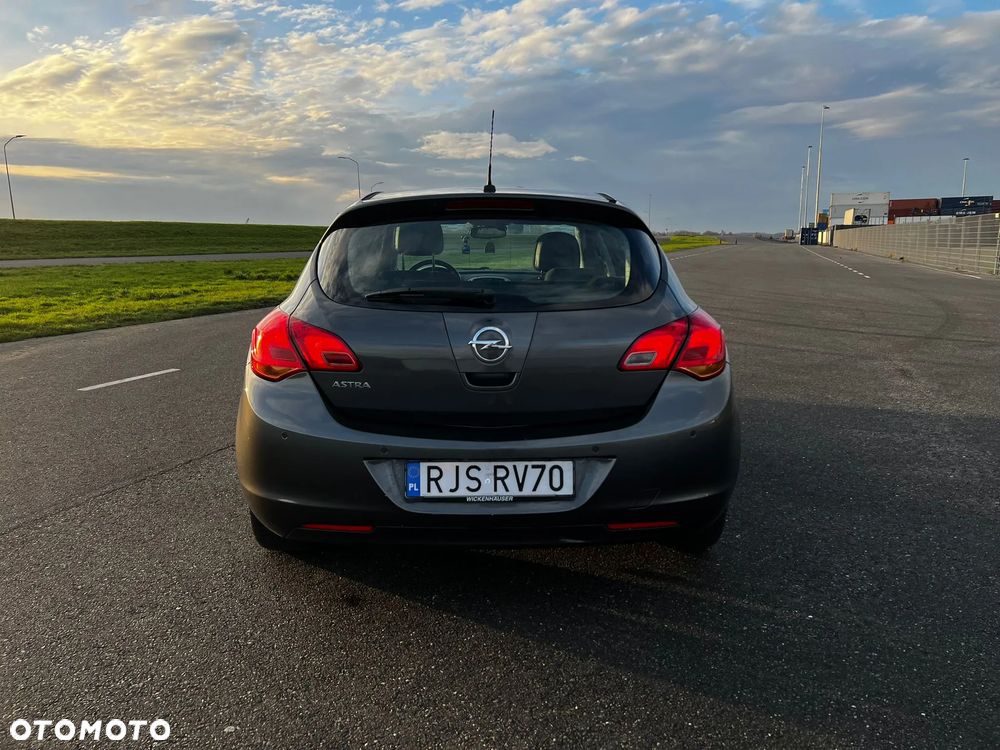 Opel Astra 1.6 - 4