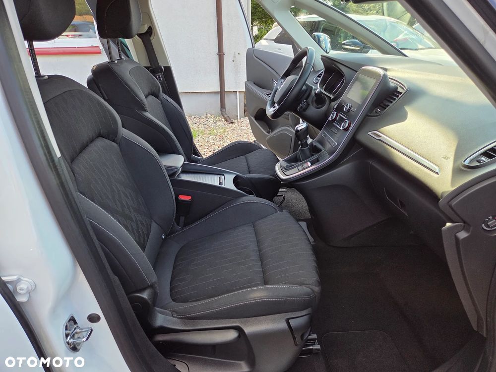 Renault Scenic TCe 140 GPF LIMITED - 9