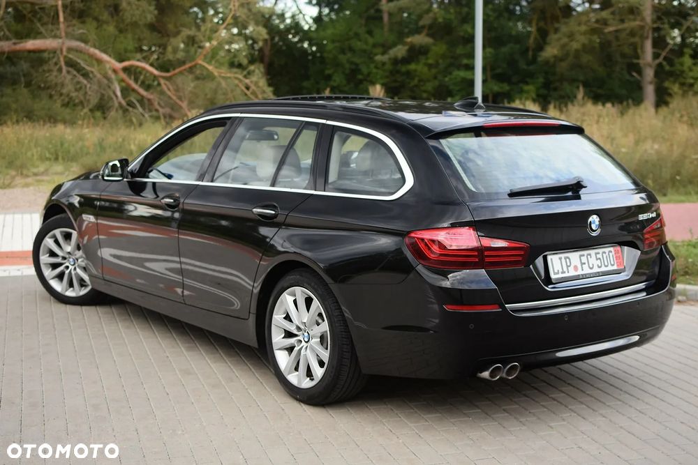 BMW Seria 5 520d Luxury Line - 9