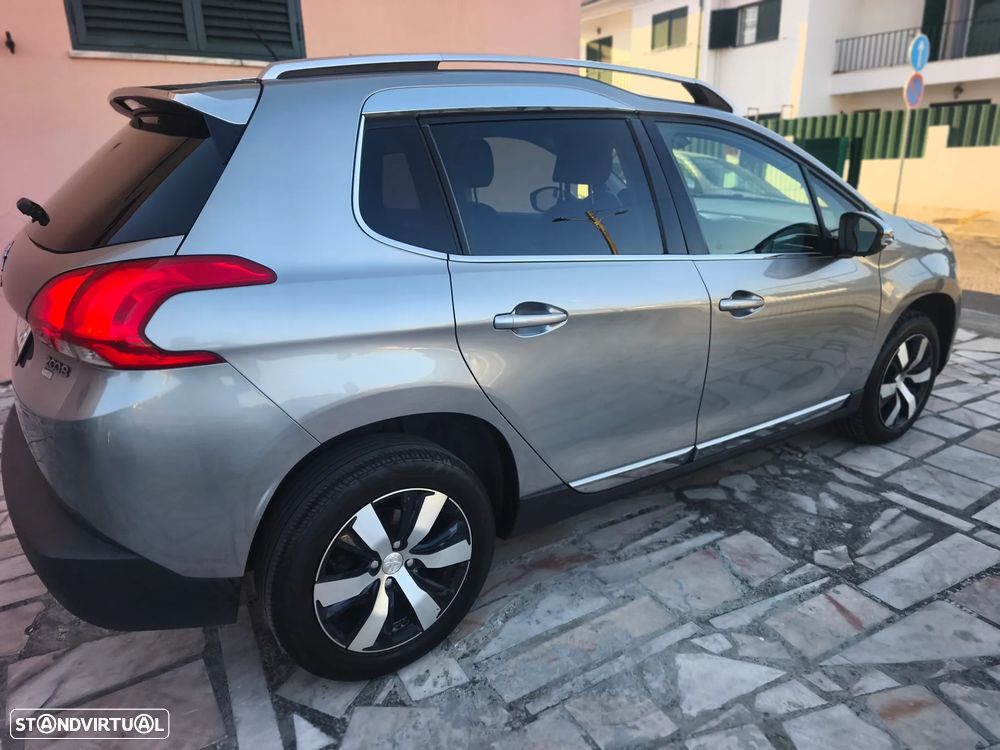 Peugeot 2008 e-HDi FAP 115 STOP & START Allure - 29