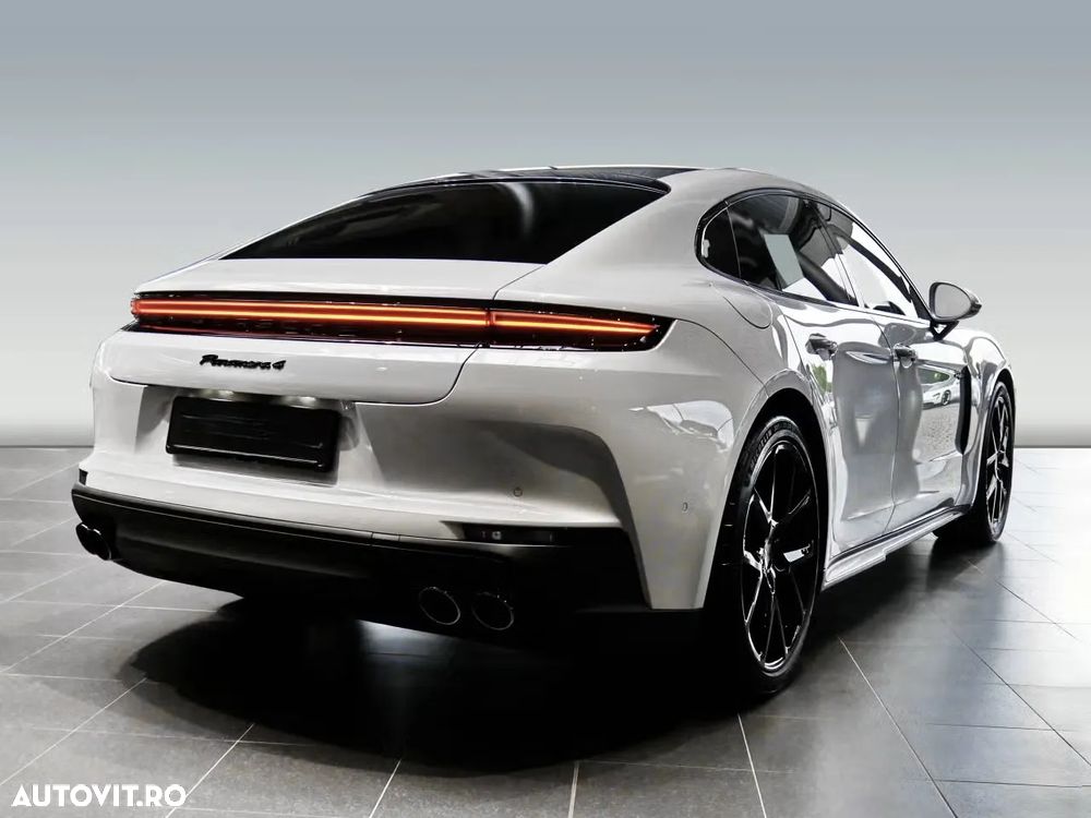 Porsche Panamera 4 E-Hybrid - 6