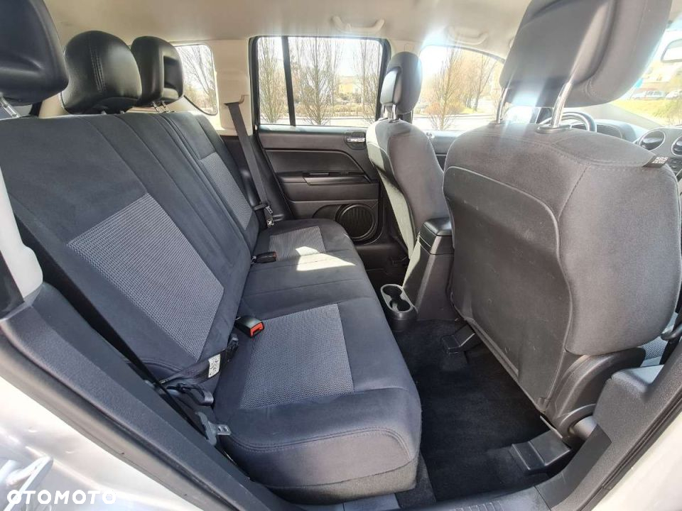 Jeep Compass 2.0 4x2 Limited - 17