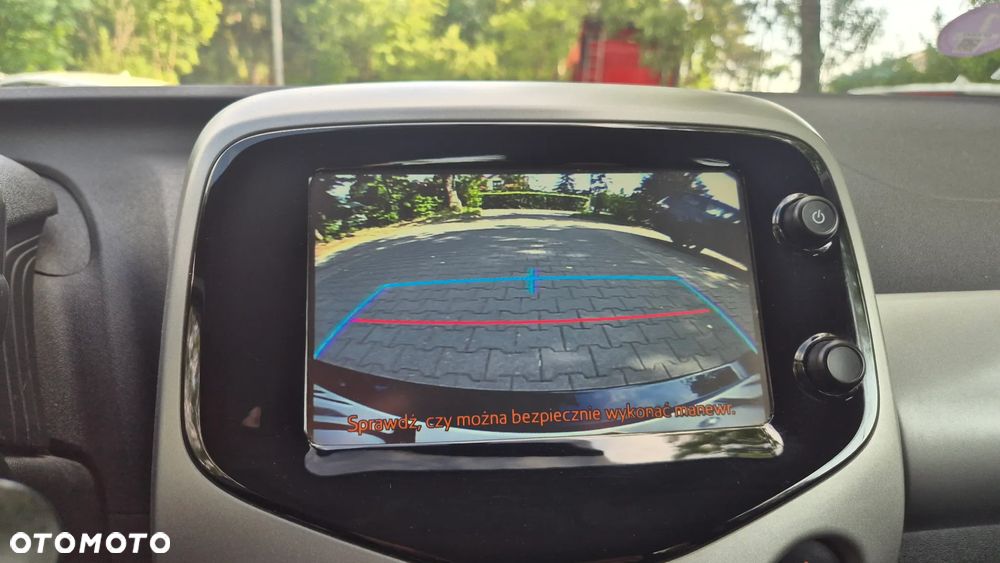 Toyota Aygo x-play - 33