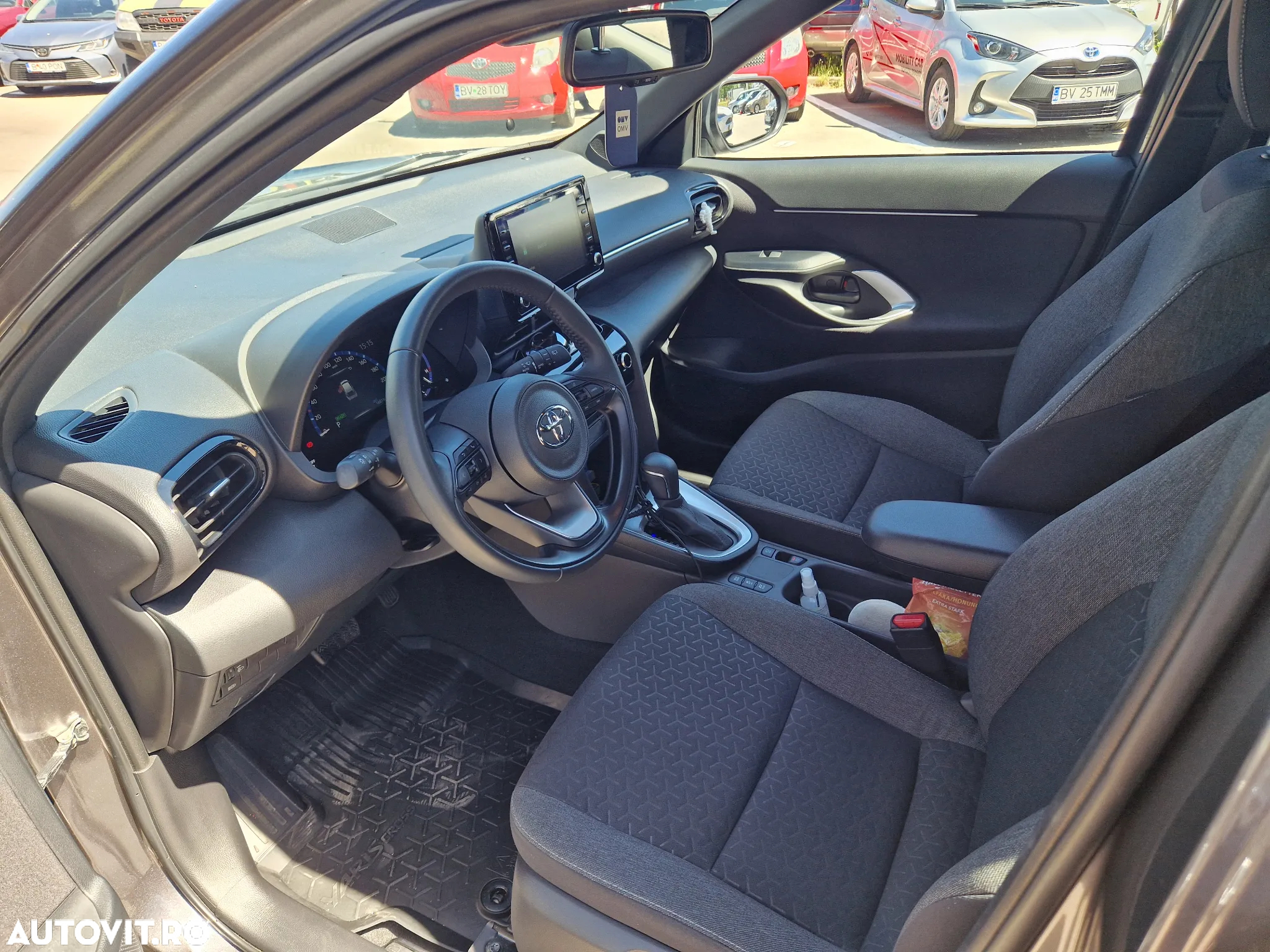 Toyota Yaris 1.5 VVT-i HSD Dynamic - 10