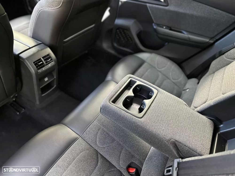 Citroën C5 X 1.6 Hybrid Feel Pack e-EAT8 - 19