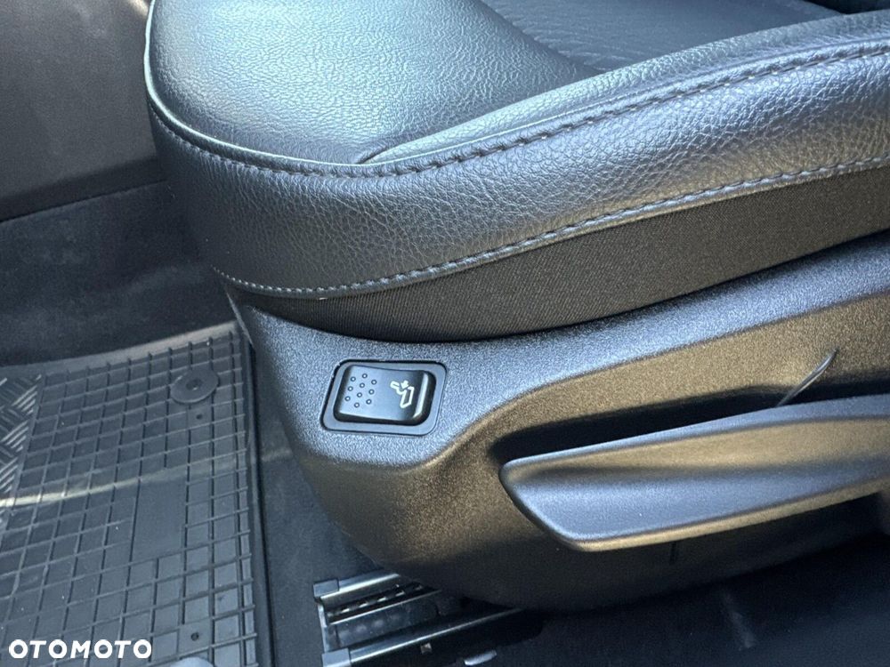 Jeep Compass 1.3 TMair Limited FWD S&S DDCT - 10