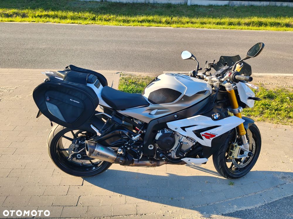 BMW S - 4