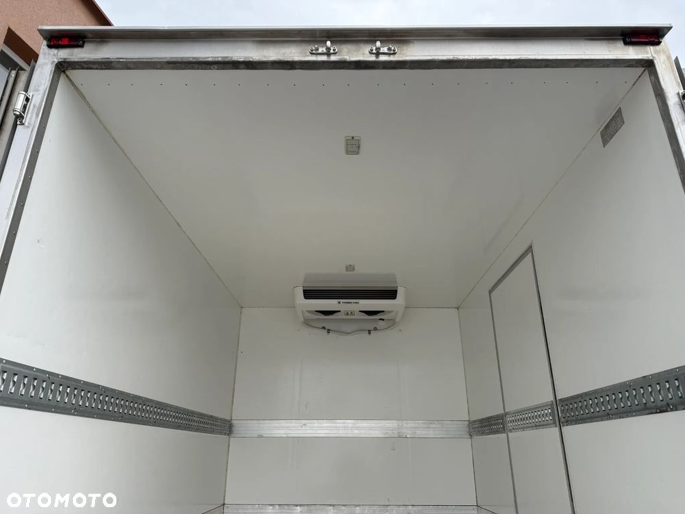 Mercedes-Benz Sprinter 319 Chłodnia Mroźnia Winda - 13