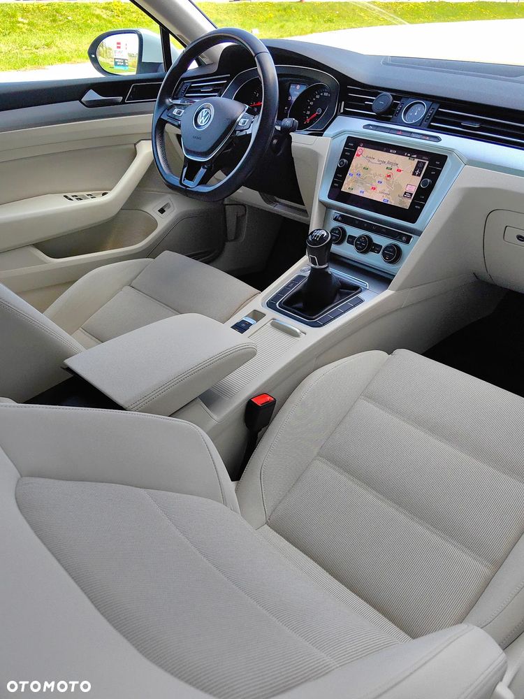 Volkswagen Passat 1.4 TSI BMT Comfortline - 3