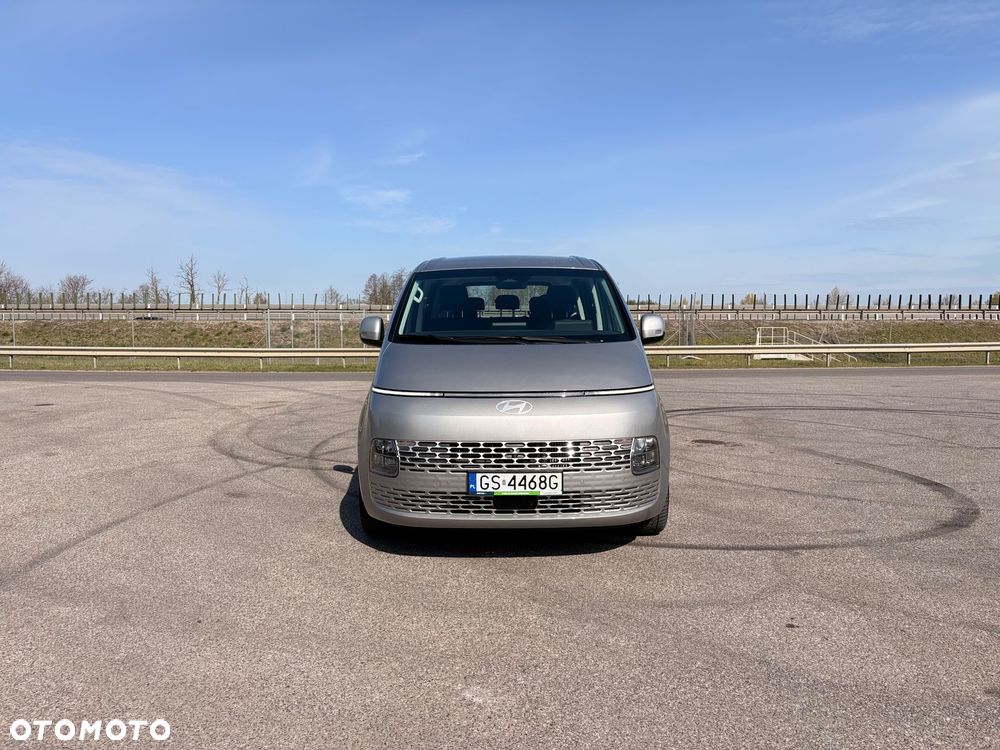 Hyundai Staria - 3
