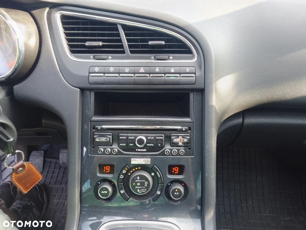 Peugeot 5008 2.0 HDi Family 7os - 16