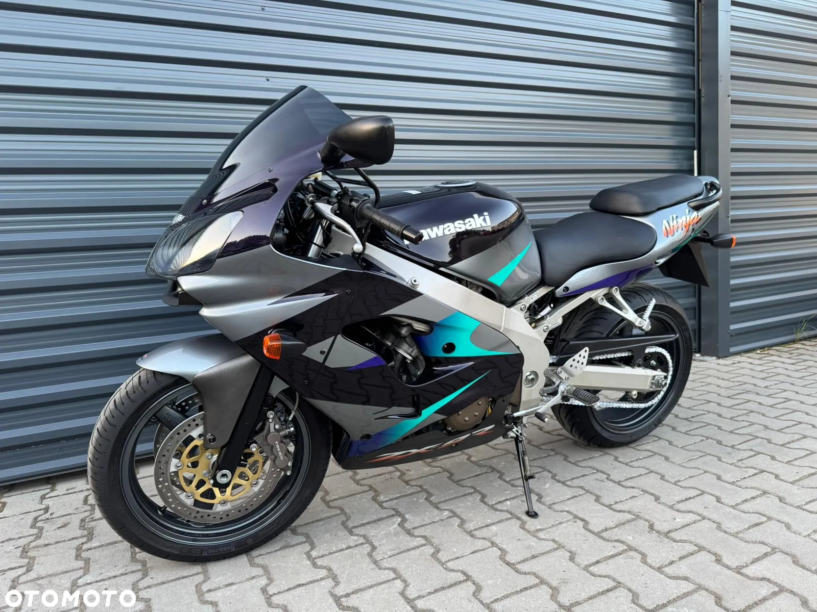 Kawasaki ZX - 3