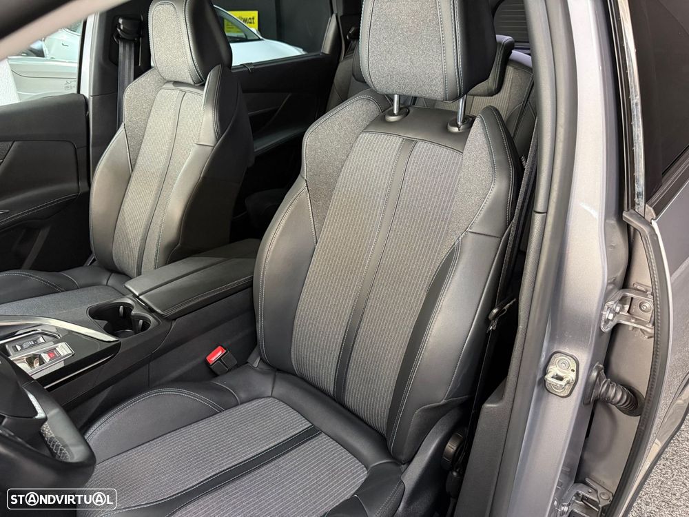 Peugeot 5008 1.5 BlueHDi Allure EAT8 - 13