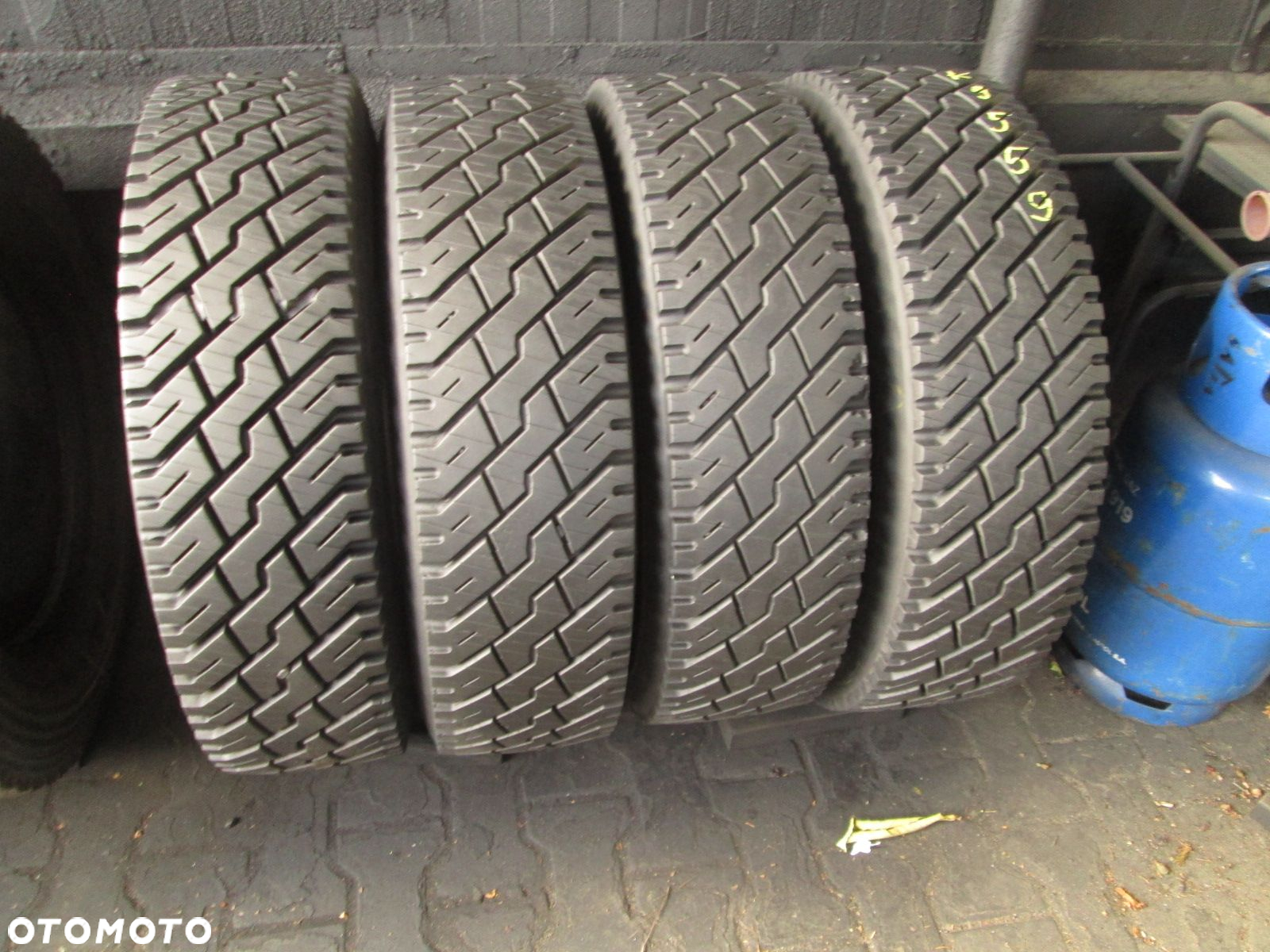 Opony ciężarowe 215/75/17.5 Bieżnikowana Wzór Michelin S. Opony ciężarowe - 3
