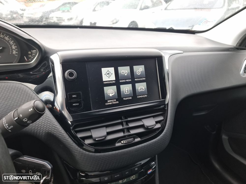 Peugeot 2008 1.2 PureTech Allure - 9