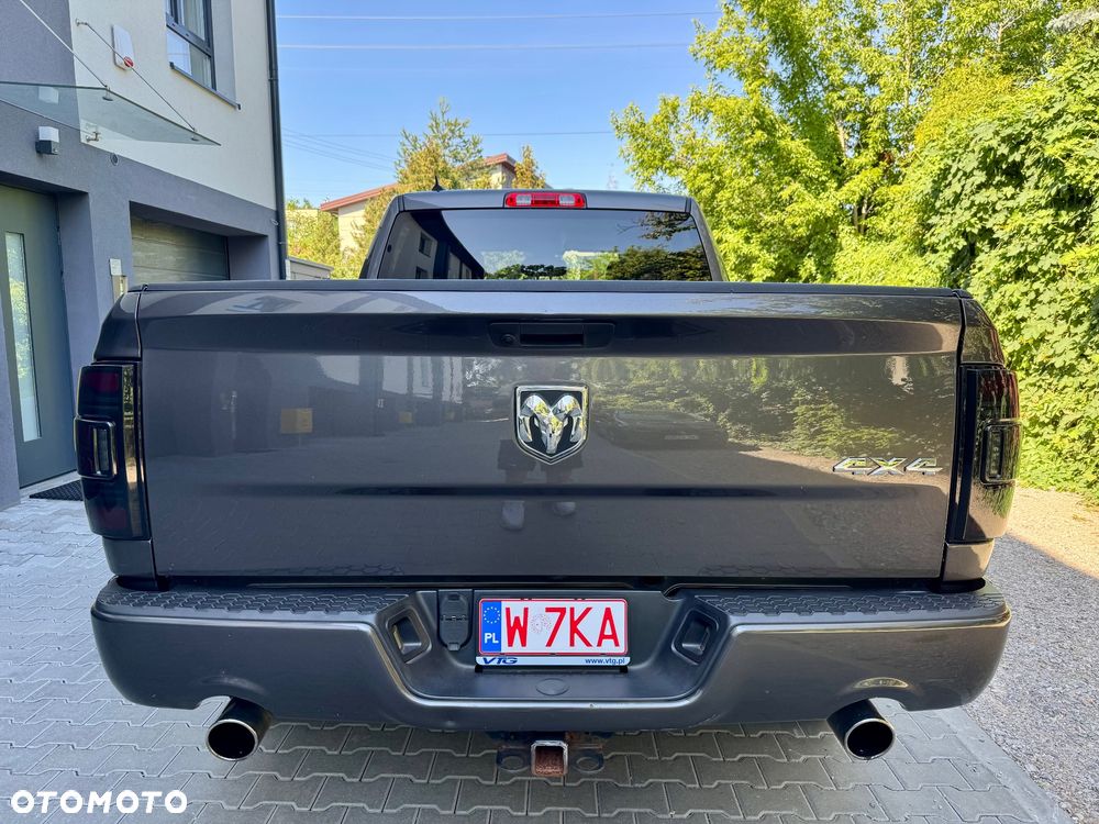 Dodge RAM 5.7 4x4 - 5
