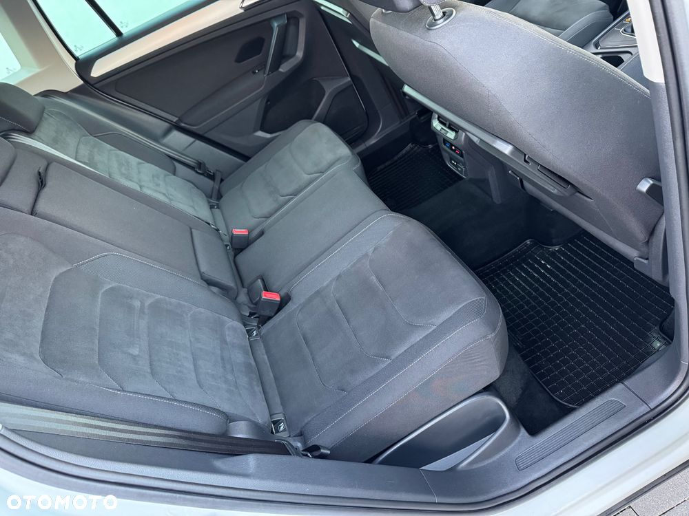 Volkswagen Tiguan 2.0 TDI Perfectline R-Style - 24