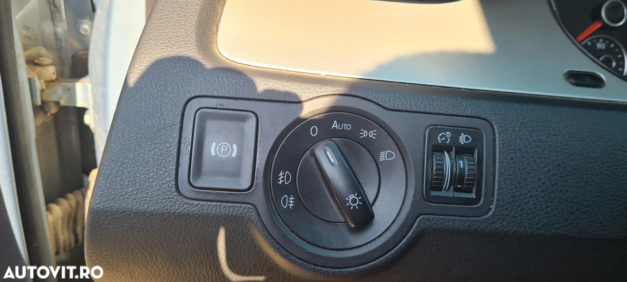 Volkswagen Passat Variant 2.0 TDI Sportline DPF - 19