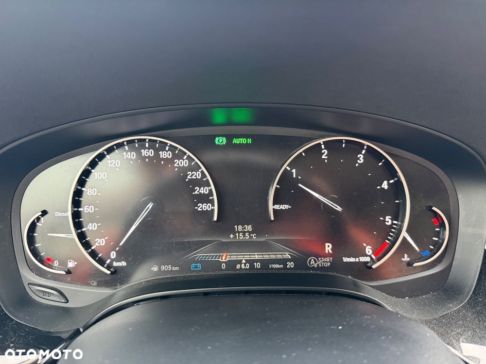 BMW Seria 5 520d xDrive - 15