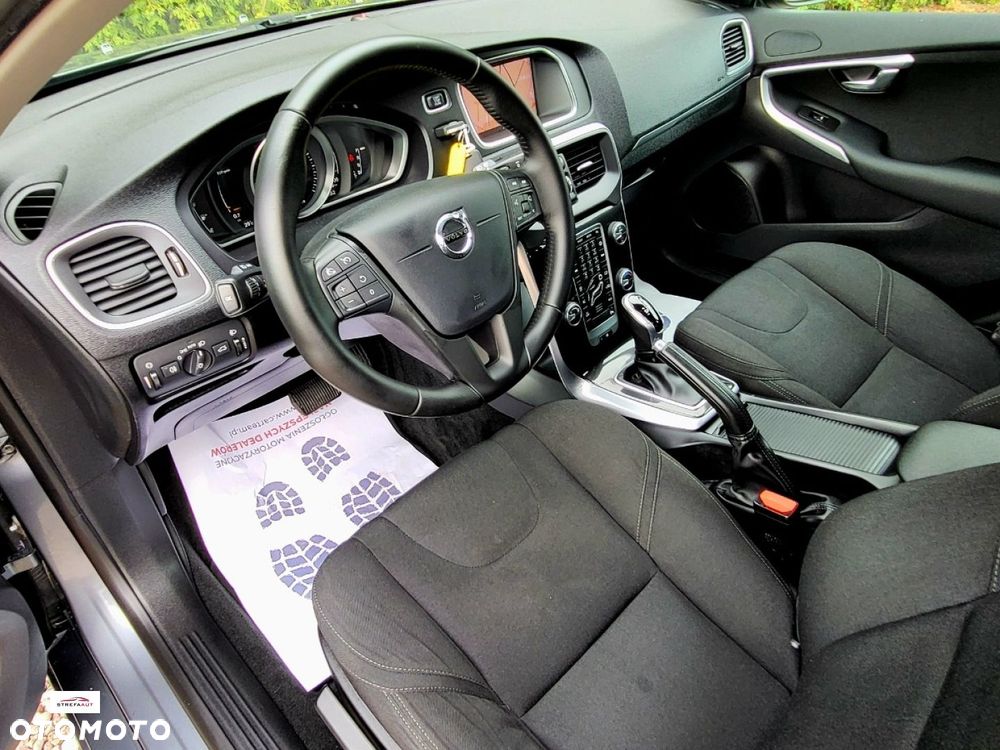 Volvo V40 - 22