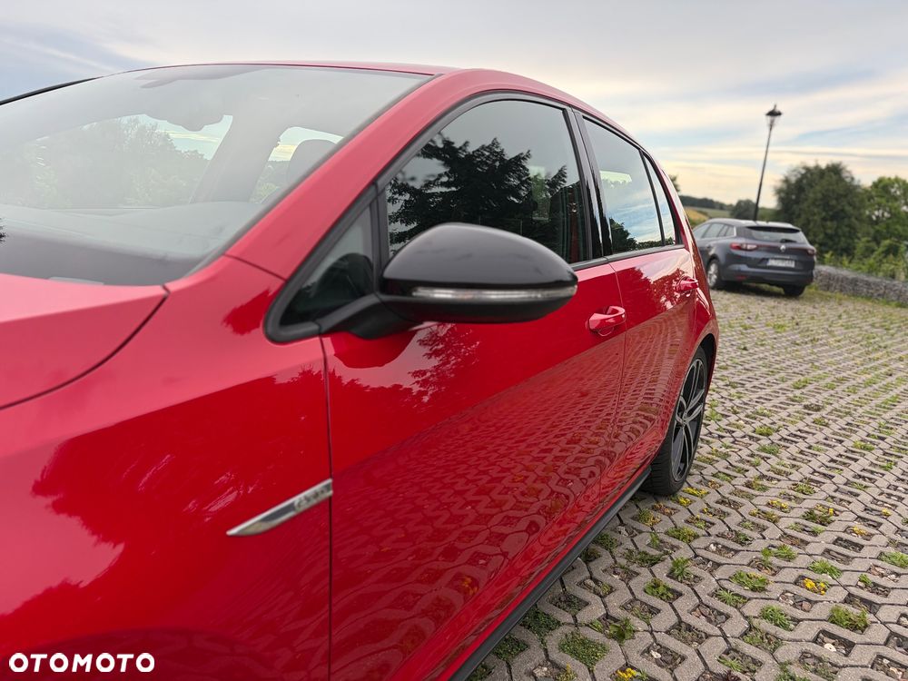 Volkswagen Golf 2.0 TDI BMT GTD DSG - 6