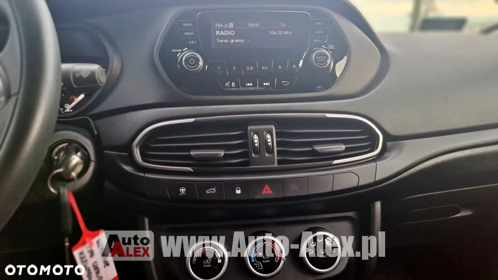 Fiat Tipo 1.4 16v Easy - 23