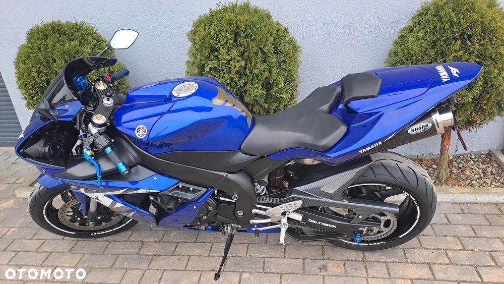Yamaha R1 - 41