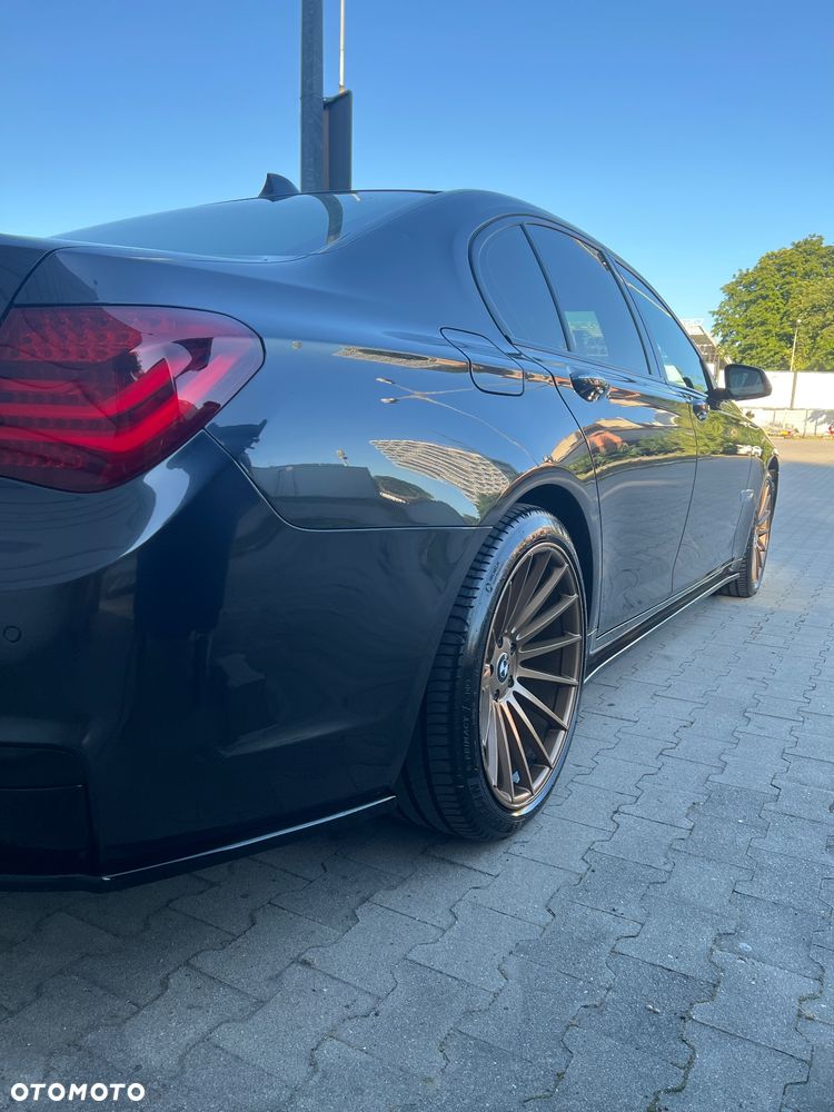 BMW Seria 7 740i - 9