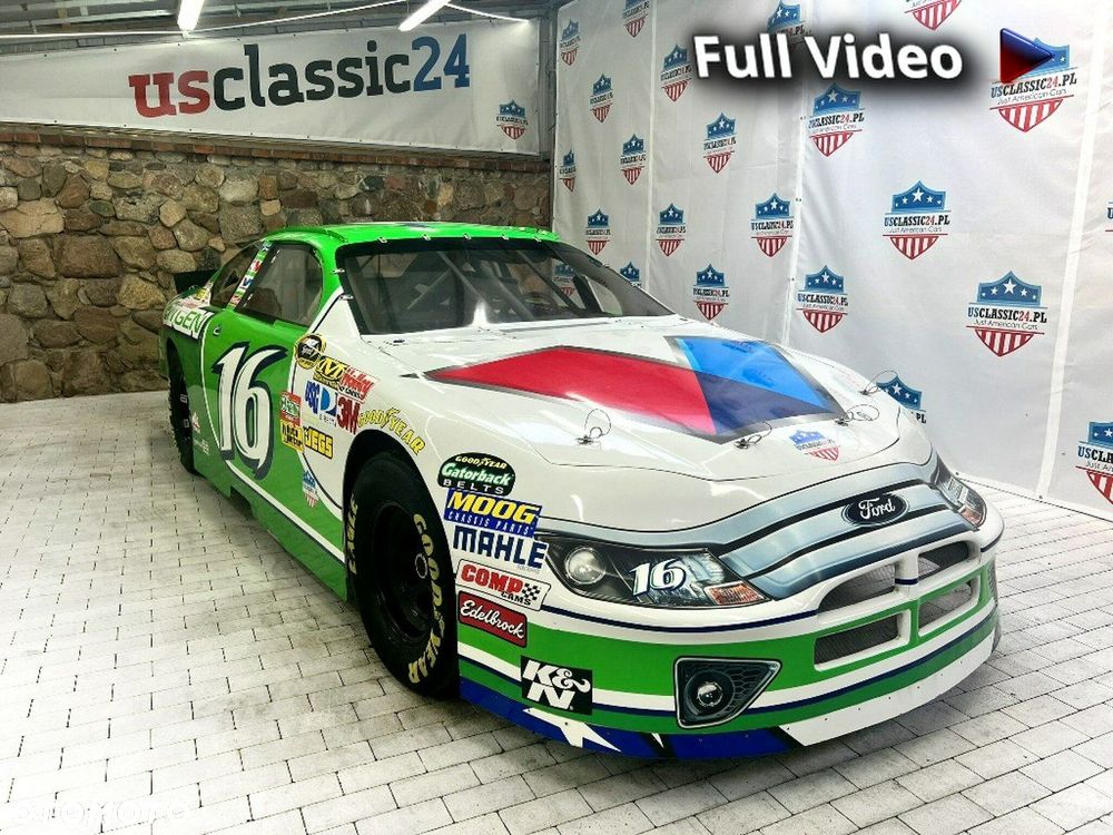 Ford Fusion - 2